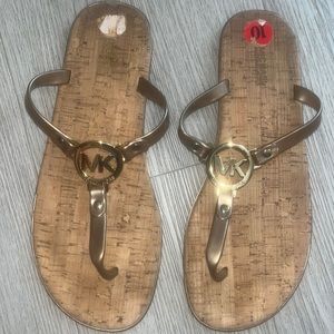 Micheal Kors Gold Flats!